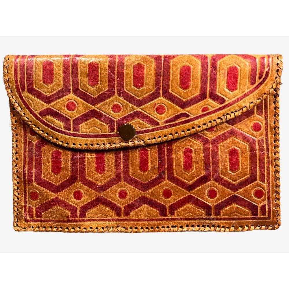 Vtg 70s Tooled Leather wallet snap closure brown snap closure boho hippie era
